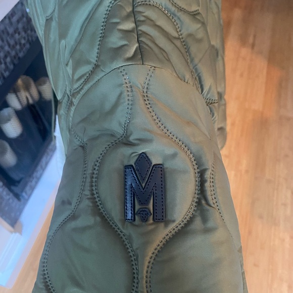 Jacket - Picture 4 of 8